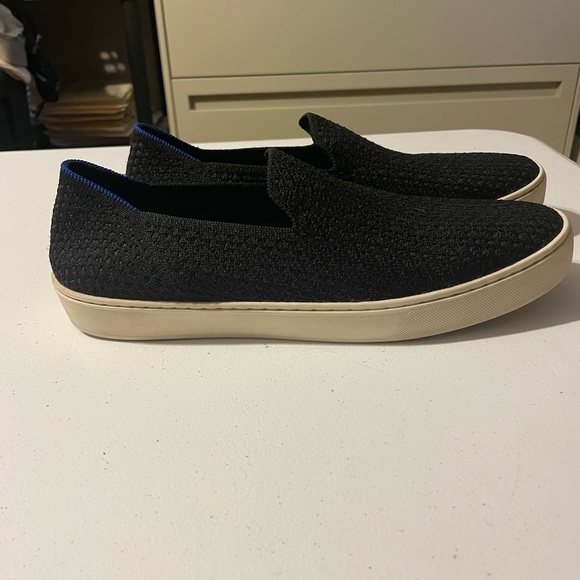 Rothy’s VGUC Black Honeycomb Sneaker Size 12 - Picture 2 of 4